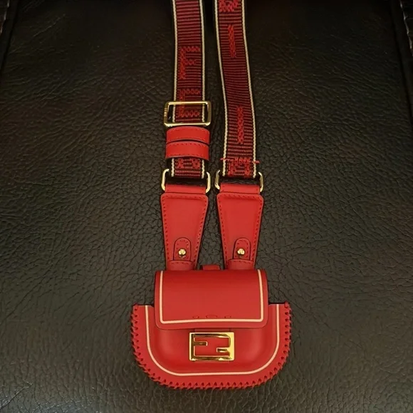 SALE!!! Fendi nano pico FF leather mini Baguette with logo crossbody strap - Picture 5 of 8